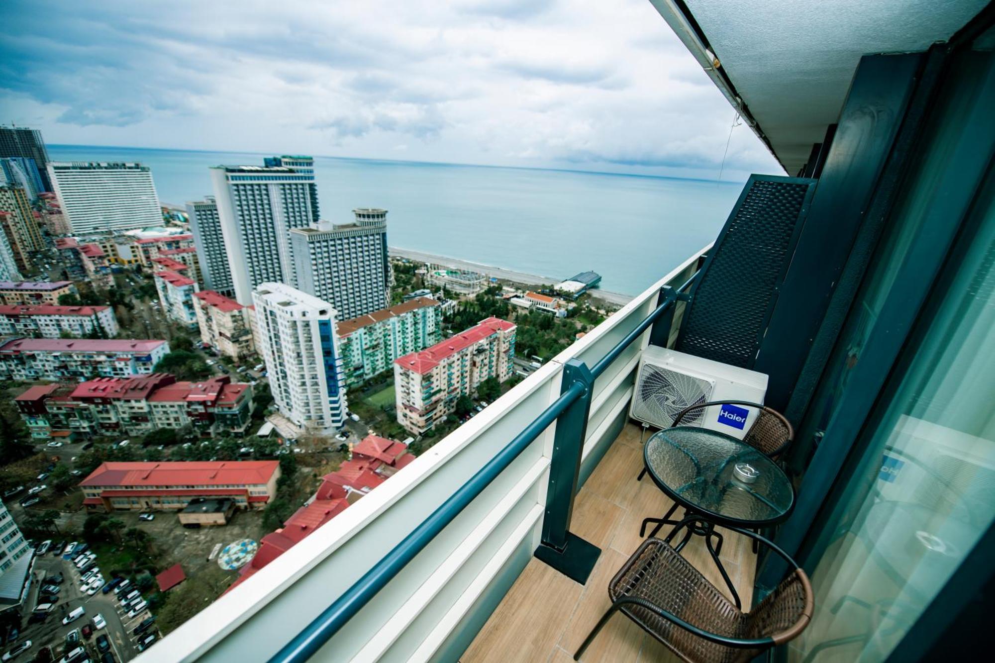 Orbi City Premium Apartments バトゥーミ エクステリア 写真